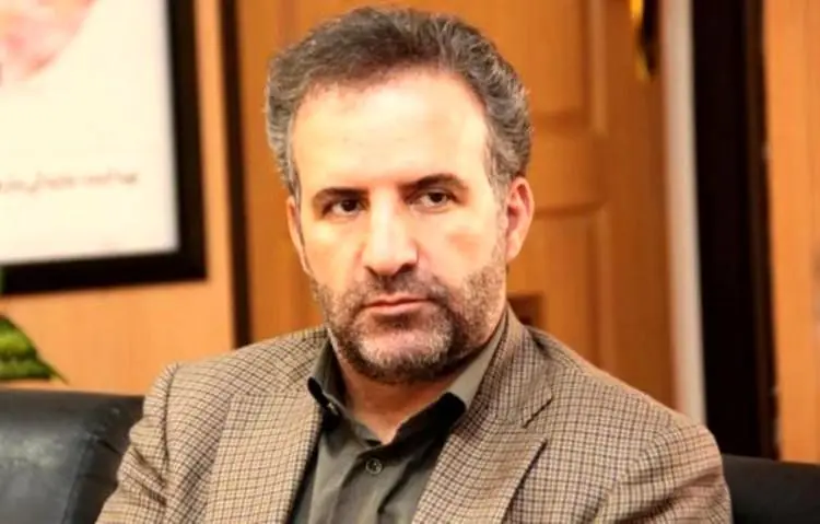 پارسایی: خودروسازها به اندازه یک جنگ به کشور خسارت می‌زند