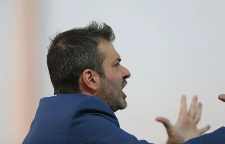 ادعای رسانه ایتالیایی: استراماچونی در فرودگاه متوقف شد!
