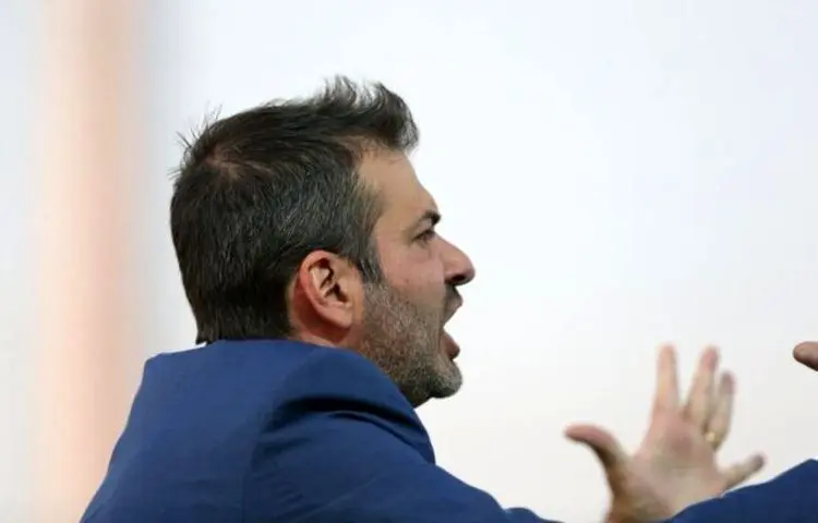 ادعای رسانه ایتالیایی: استراماچونی در فرودگاه متوقف شد!