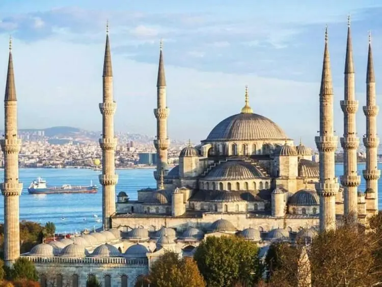 قیمت تور استانبول مهر ۹۸ چقدر است؟