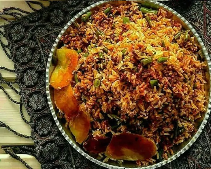 طرز تهیه انواع لوبیا پلو خوشمزه و مجلسی؛ از لوبیا پلو با گوشت تا لوبیا پلو مرغ