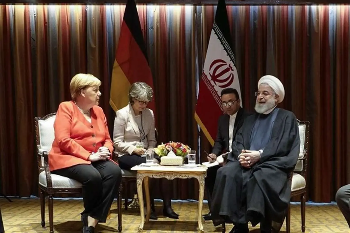 رایزنی روحانی و مرکل