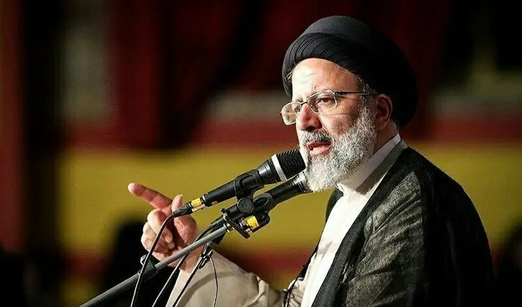 در قوه قضائیه رشوه‌هایی اخذ شده که بهت‌آور است؛ از آپارتمان‌های ۶۰۰ متری گرفته تا ویلا‌های ۴ هزارمتری در شمال
