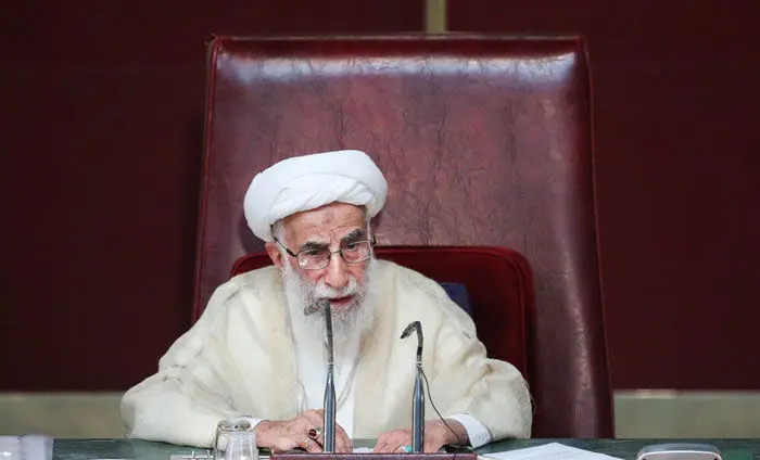 واکنش‌ها به سیگنال‌های انتخاباتی آیت‌الله جنتی