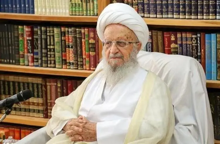 آیت‌الله مکارم‌: مراقب ورود نفوذی‌ها در آموزش و پرورش باشید