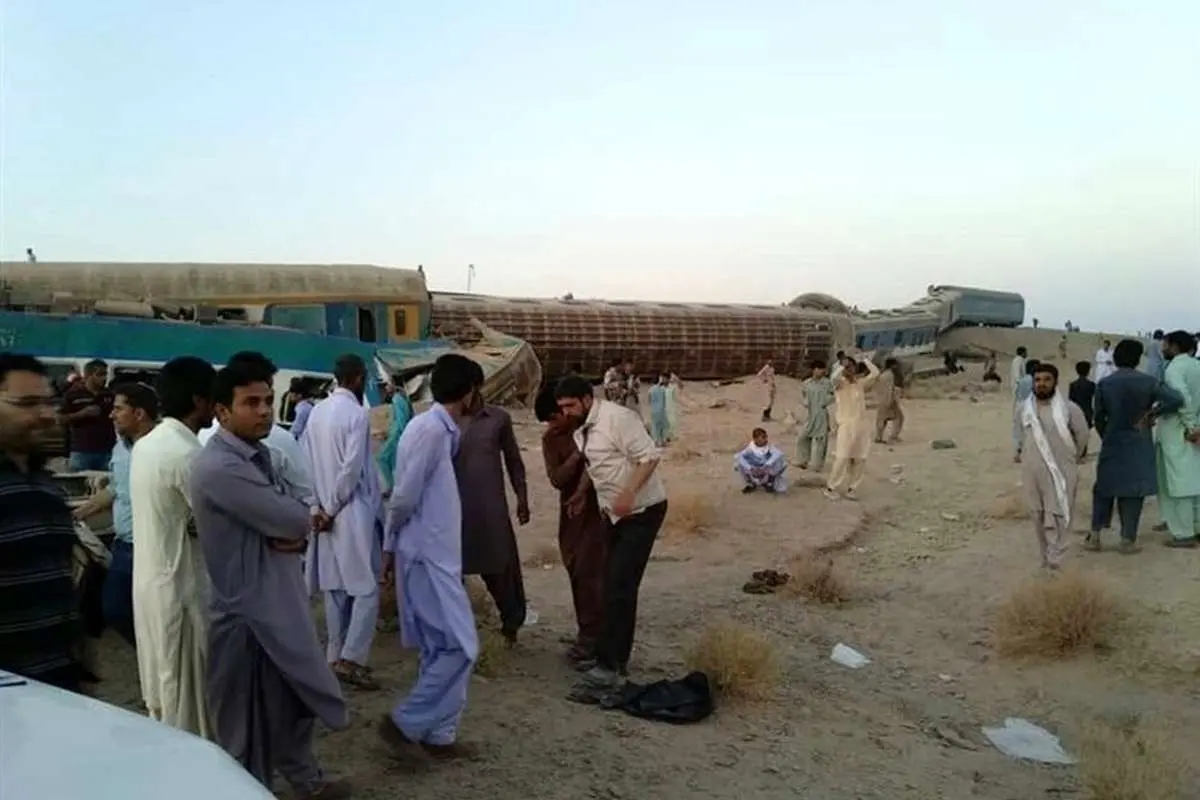 باز کردن پیچ ریل دلیل احتمالی حادثه قطار زاهدان