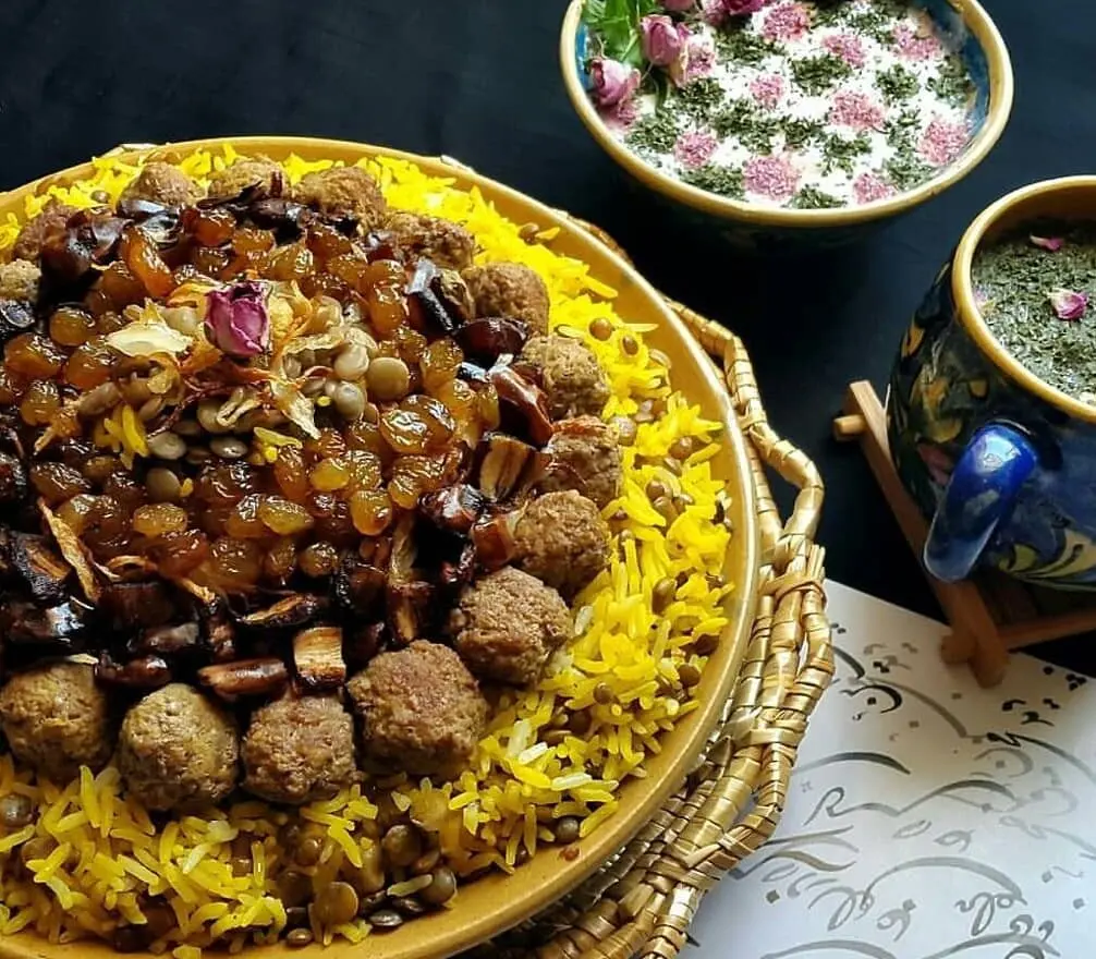 طرز تهیه عدس پلو مجلسی با گوشت چرخ کرده و گوشت قلقلی
