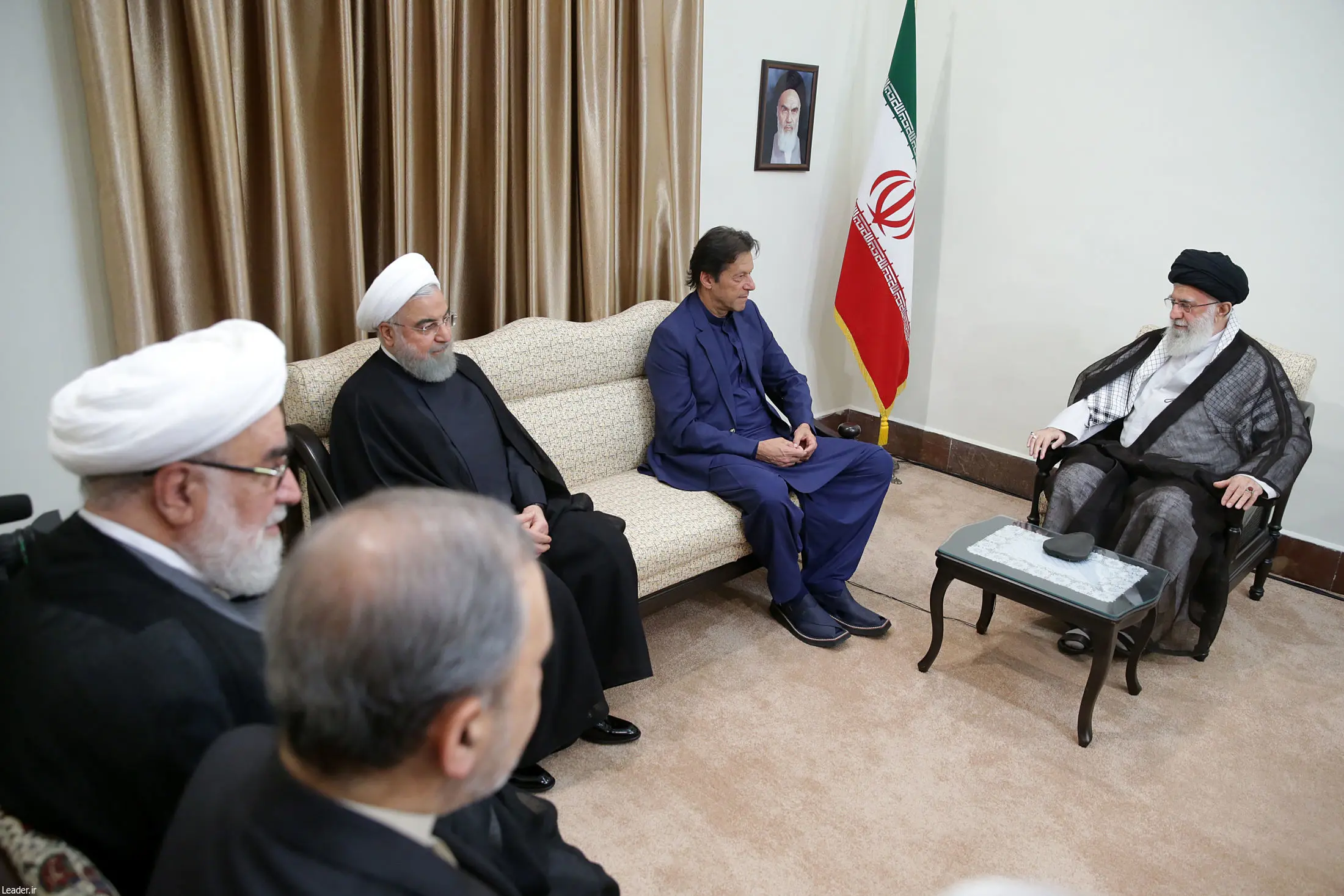 رهبر انقلاب: پایان درست جنگ یمن تأثیرات مثبتی در منطقه خواهد داشت
