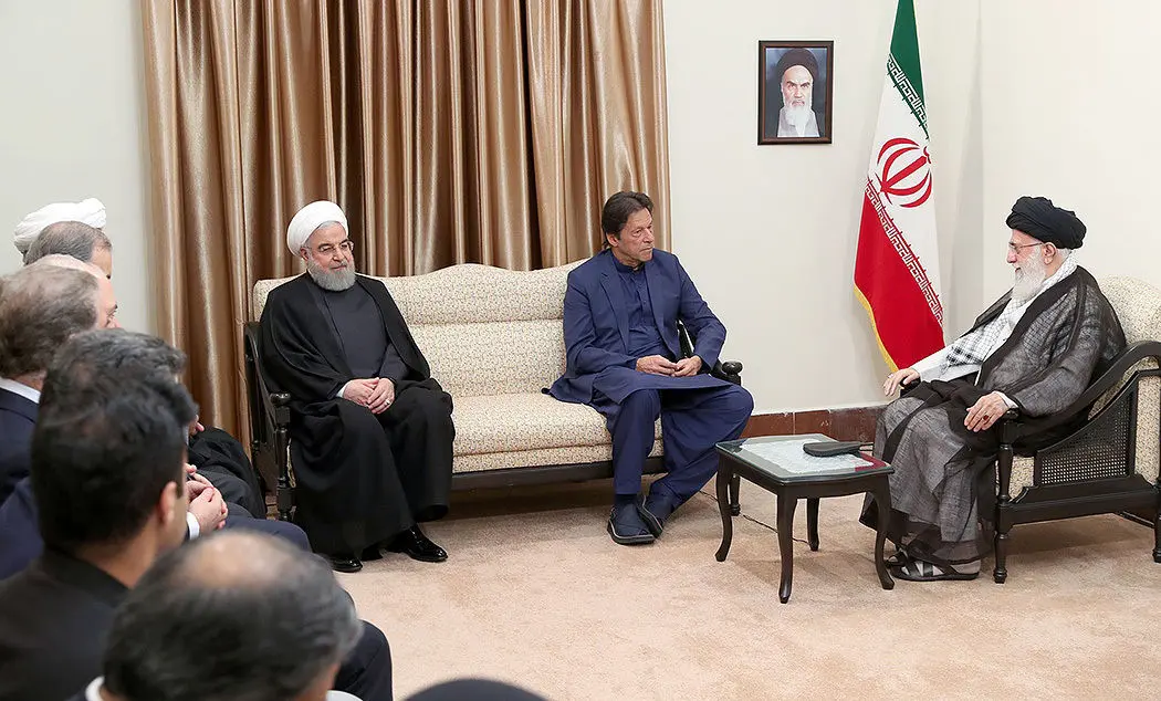 (تصاویر) دیدار عمران خان؛ نخست‌وزیر پاکستان با رهبر انقلاب