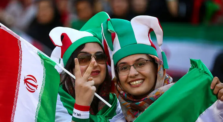 زنان تا فروردین ۹۹ به استادیوم نخواهند رفت
