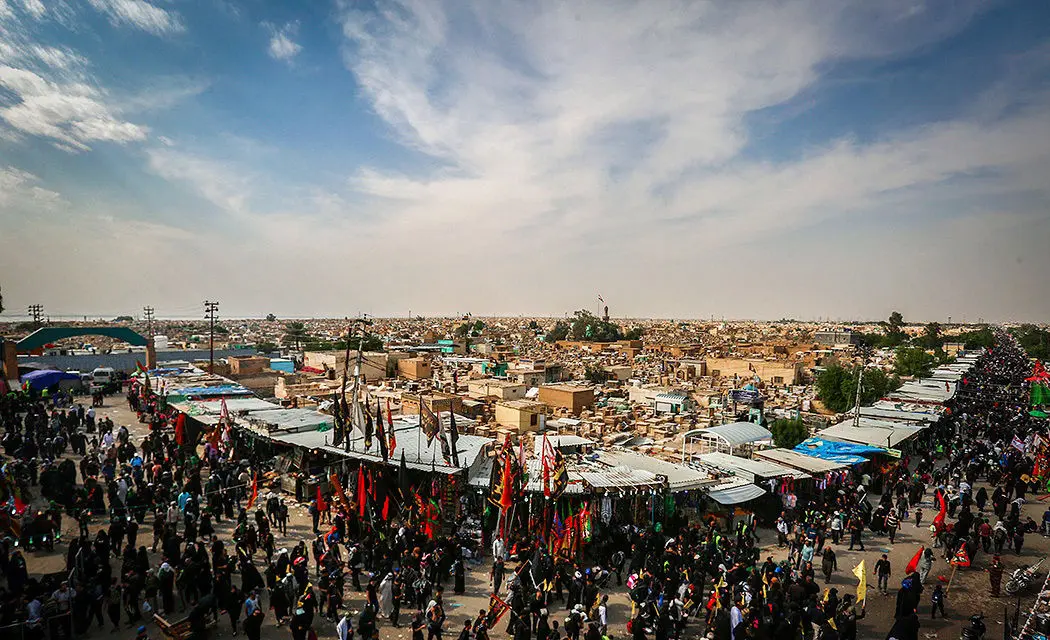 (تصاویر) حضور زائران اربعین در آرامگاه "وادی السلام"