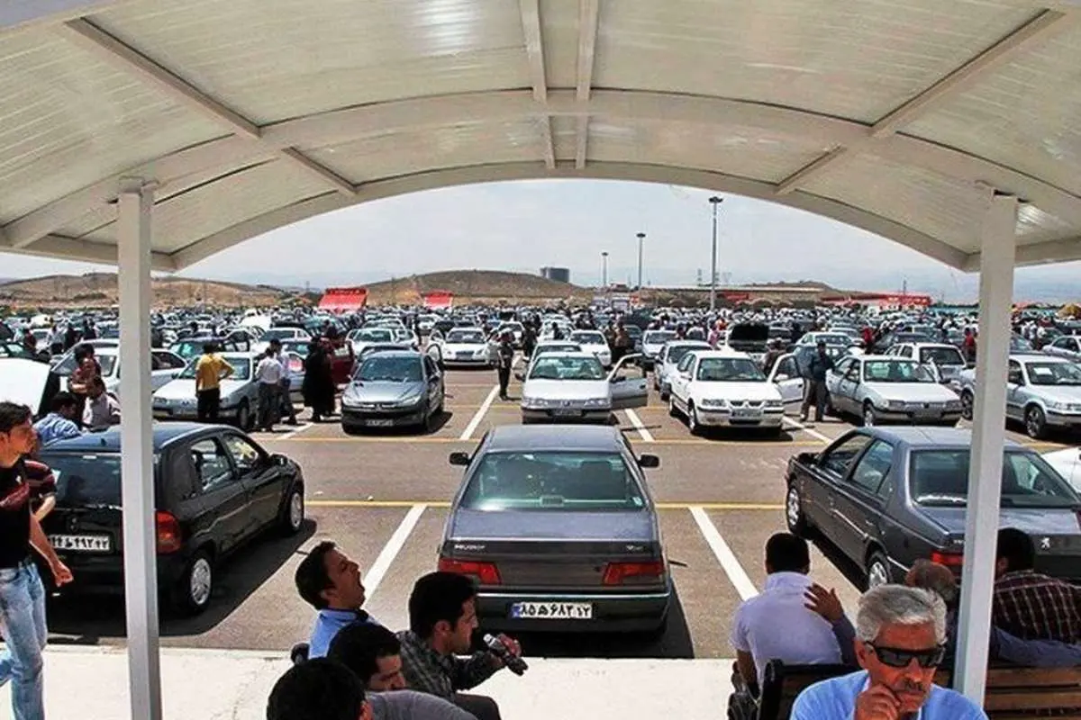 قیمت روز خودرو چهارشنبه ۲۴ مهر؛ ثبات قیمت خودروهای سایپا و ایران خودرو