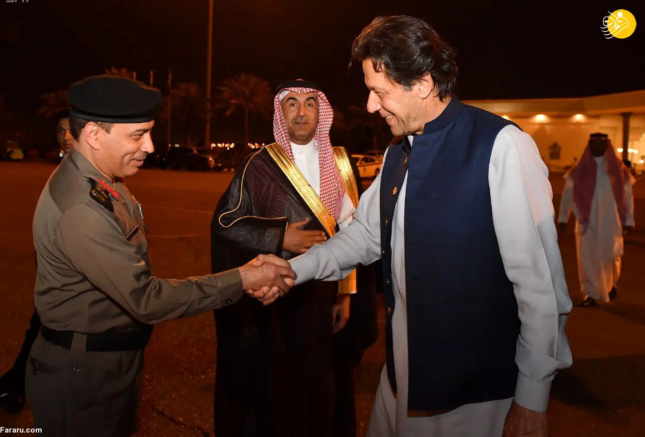 (تصاویر) عمران خان حرم پیامبر(ص) را زیارت کرد