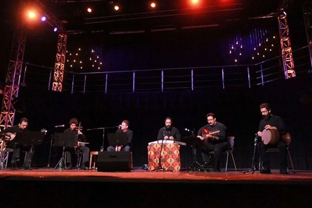 (ویدئو) حواشی جنجالی کنسرت محمدرضا گلزار در لس‌آنجلس؛ ۱۱۷ بلیط در سالن اسکار؟!