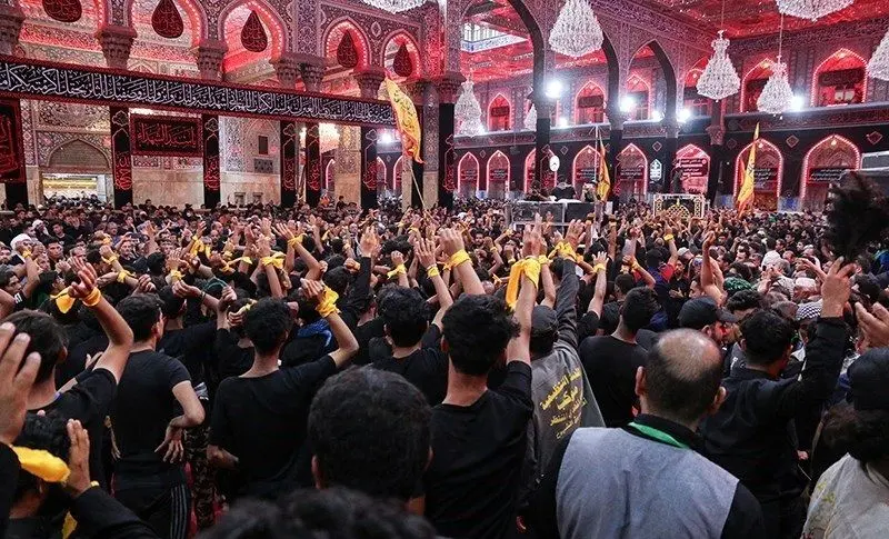 (تصاویر) شب اربعین در بین الحرمین
