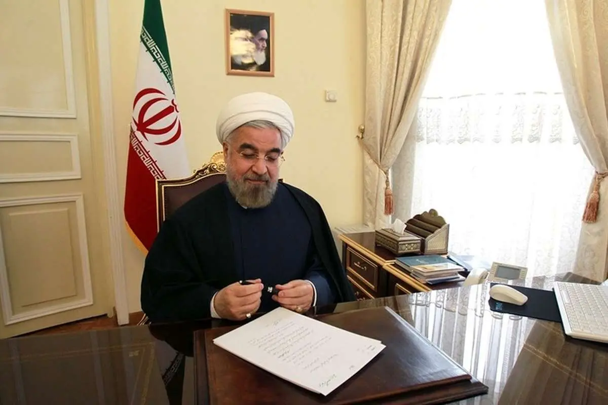 روحانی تا چه ساعتی مشغول کار در دولت است؟