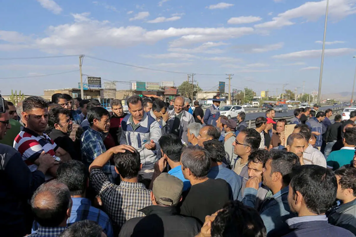 ۲۱ کارگر آذرآب اراک بازداشت شدند