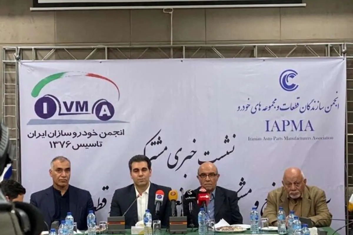 خودروسازان: دولت باید تقاضای افزایش قیمت خودرو را بپذیرد!