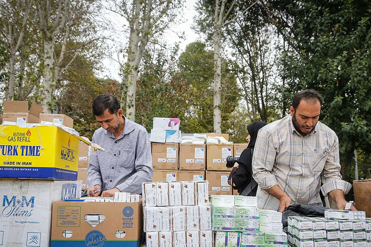 (تصاویر) بازداشت ۱۳ سرشاخه اصلی قاچاق دارو و ۳۲ دلال در تهران