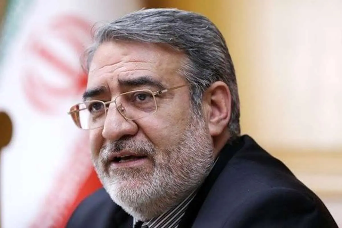 وزیر کشور بخشنامه تفکیک کارمندان زن و مرد را تکذیب کرد
