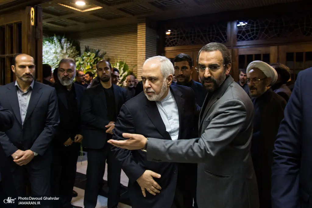 (تصاویر) مراسم ختم دختر مهدی سنایی سفیر ایران در روسیه