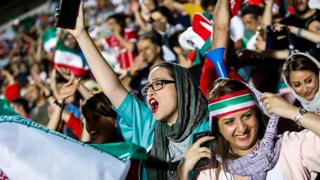 حضور زنان در ورزشگاه؛ واکنش‌ها به یک اتفاق تاریخی