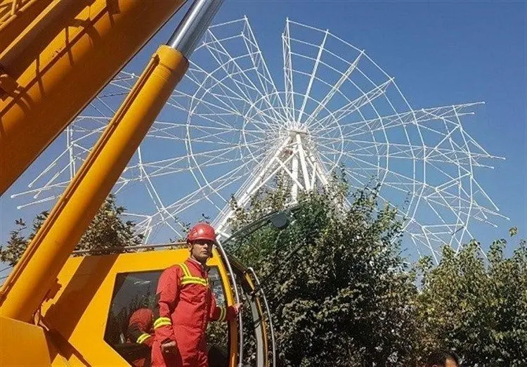 هویت ۲ فوتی حادثه سقوط جرثقیل اعلام شد
