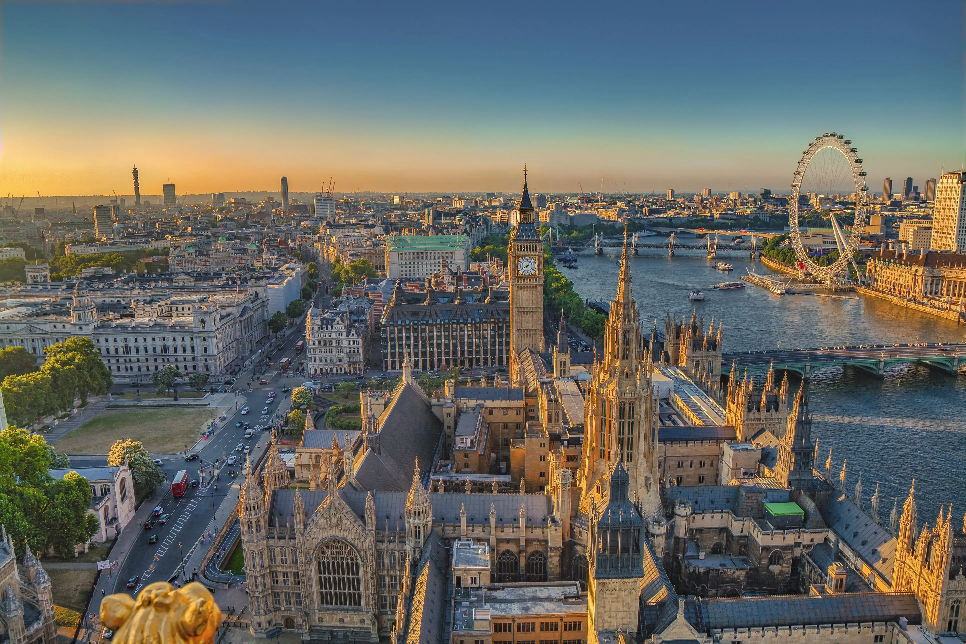 تفاوت سالیان سفر با شرکت‌های مسافرتی و گردشگری دیگر