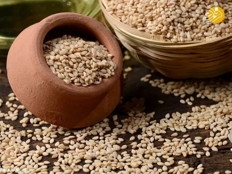 خواص کنجد از کمک به تنظیم هورمونی دوران یائسگی تا کاهش فشار خون