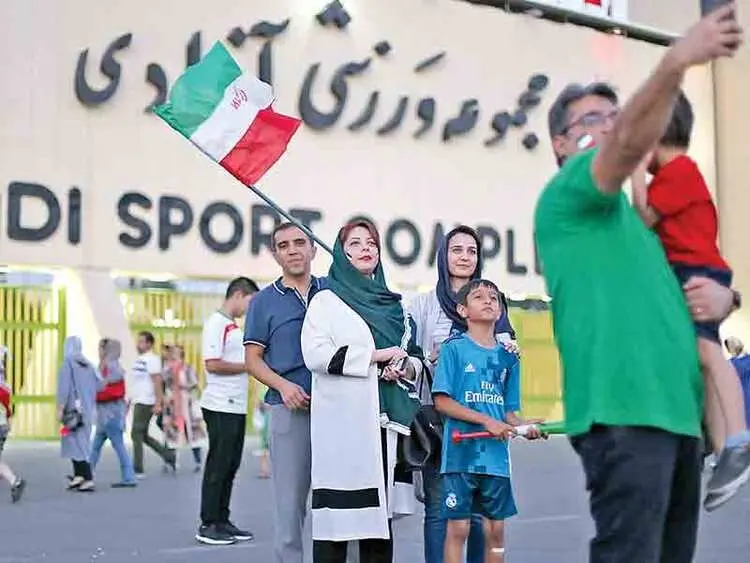 رکورد‌های فوتبالی با حضور زنان