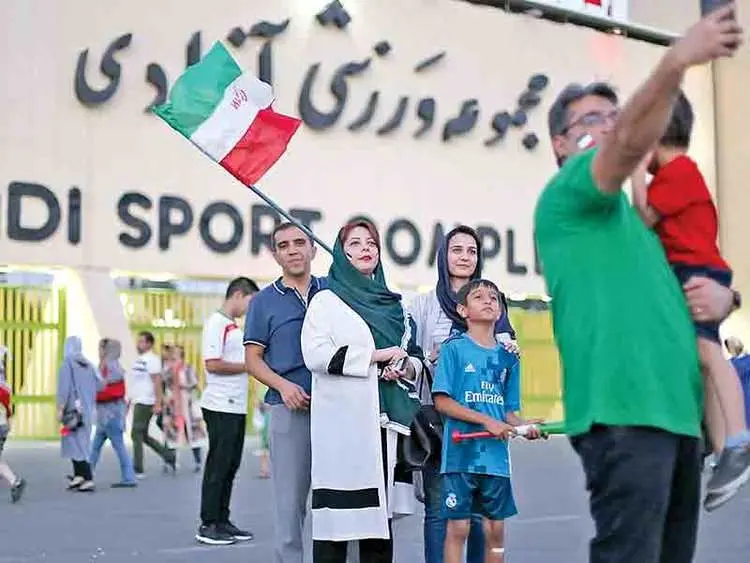 رکورد‌های فوتبالی با حضور زنان