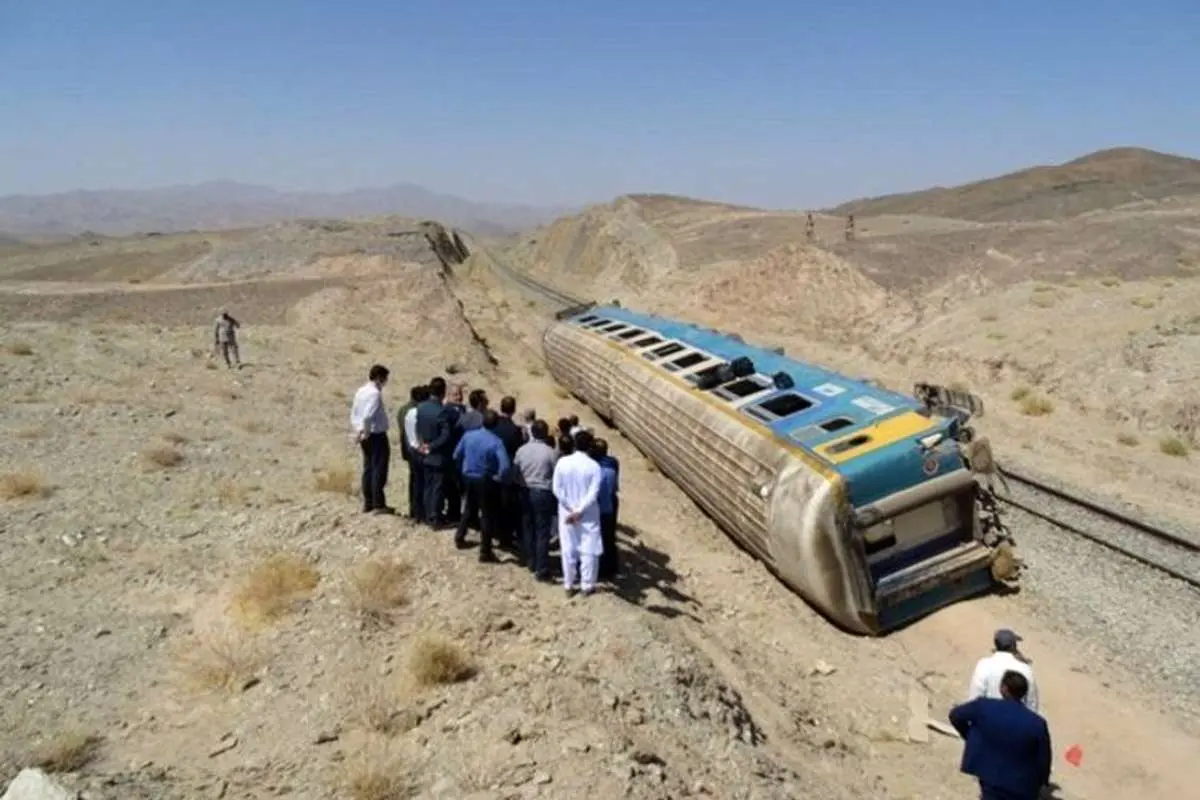 ۱۷۰ پیچ از ریل قطار زاهدان - تهران باز شده بود