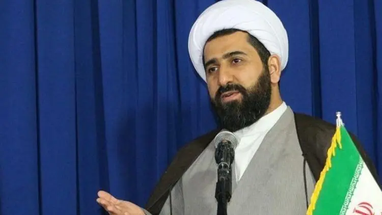 دردسر‌های آشنایی امام جمعه اسالم با جنیفر و نیکی میناژ
