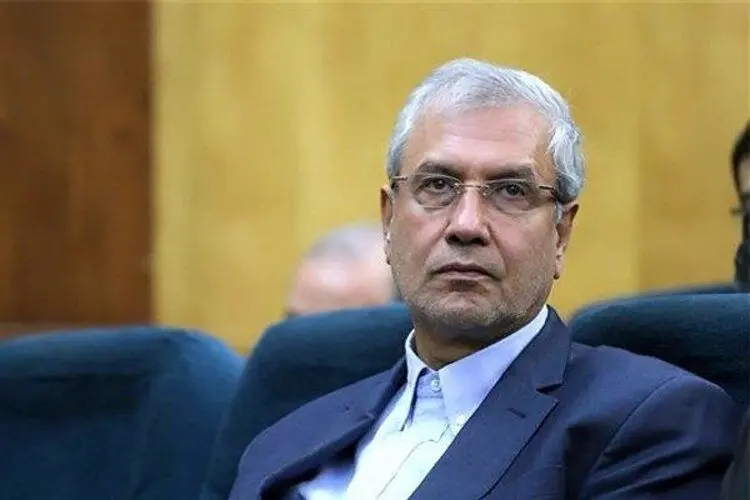 ربیعی: زیر فشار برای ورود بانوان تصمیم نگرفتیم