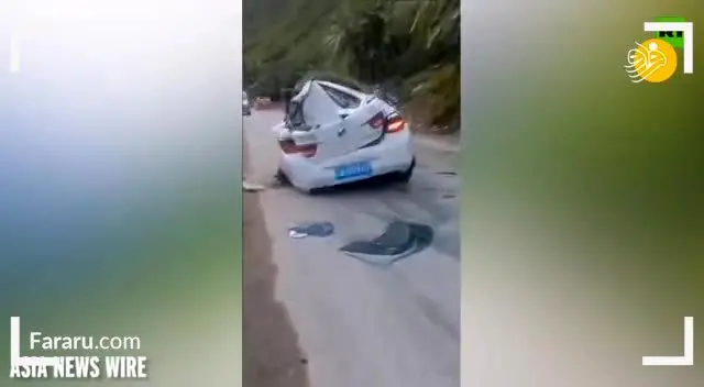 (ویدئو) کشته شدن راننده پس از ریزش وحشتناک کوه