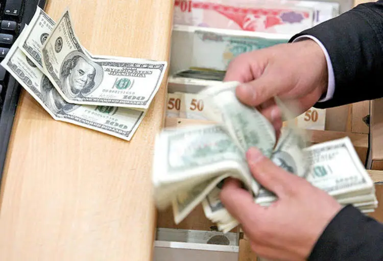 علامت بازدهی دلار تغییر کرد