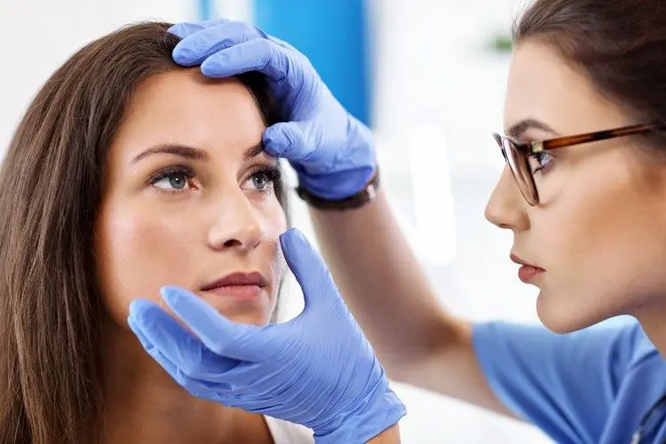 چرا گل مژه می زنیم و برای درمان گل مژه چه باید کنیم؟