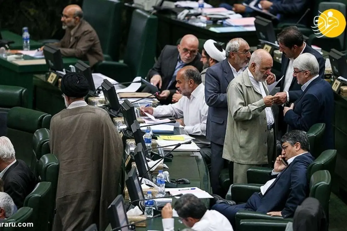 پیشنهاد لاریجانی برای محرمانه ماندن اطلاعات مالی مسئولان