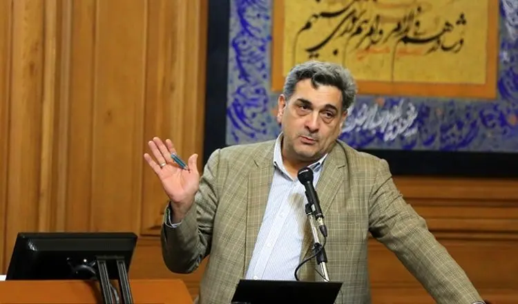 عذرخواهی حناچی به خاطر آب گرفتگی معابر