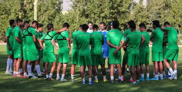اتفاق عجیب برای استقلال؛ لغو تمرین به خاطر خط کشی زمین