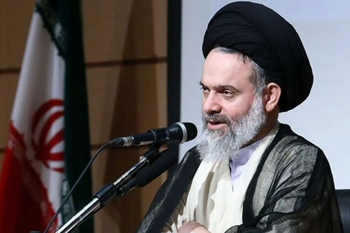امام جمعه قم دچار عارضه قلبی شد