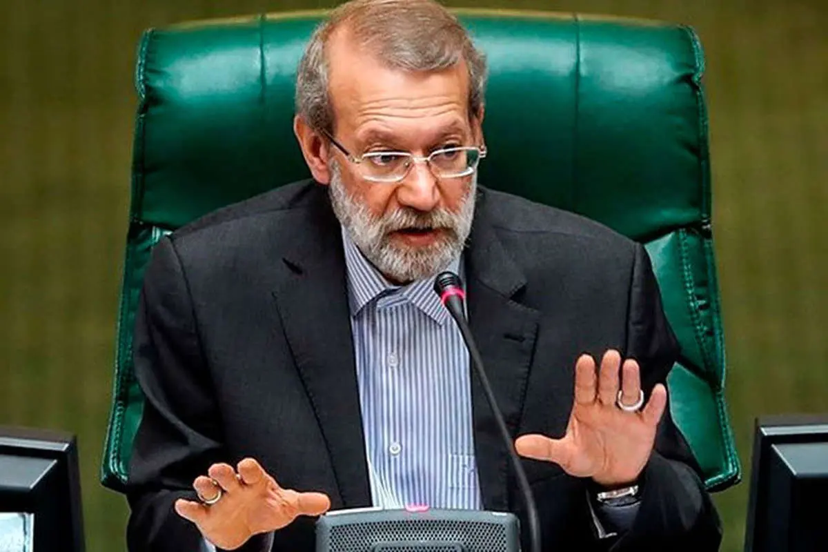 لاریجانی: مقامات آمریکا فکری به حال دهان آقای ترامپ کنند