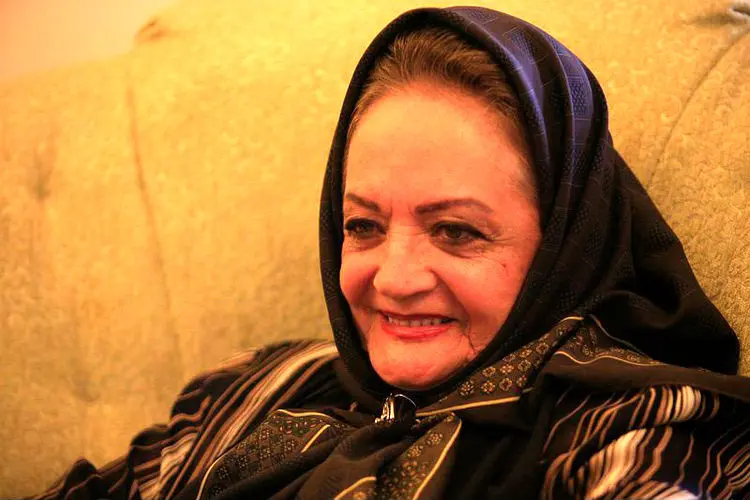پسر شهلا ریاحی: چرا من بیمار را خارج از ایران این‌طور می‌ترسانید؟
