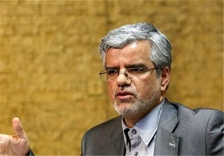 بالاخره کیهان یک بار به محمود صادقی حق داد!