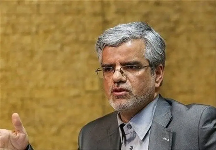 بالاخره کیهان یک بار به محمود صادقی حق داد!