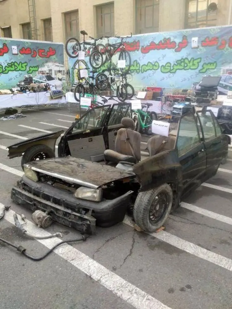 (عکس) فروش کیلویی پراید در تهران!