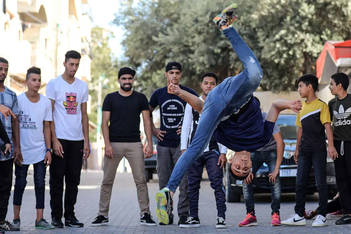 (تصاویر) رقص بریک جوانان فلسطینی
