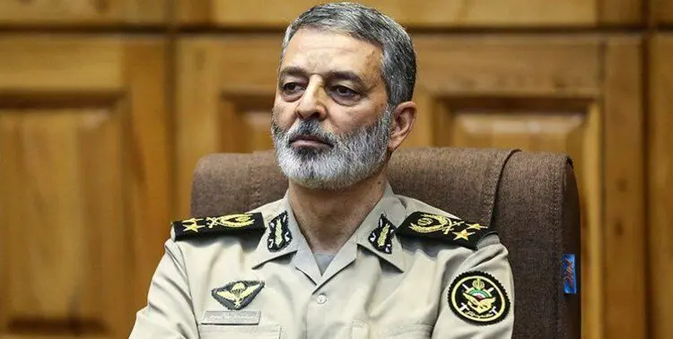 جزئیاتی جدید از انهدام پهپاد مهاجم از زبان فرمانده ارتش