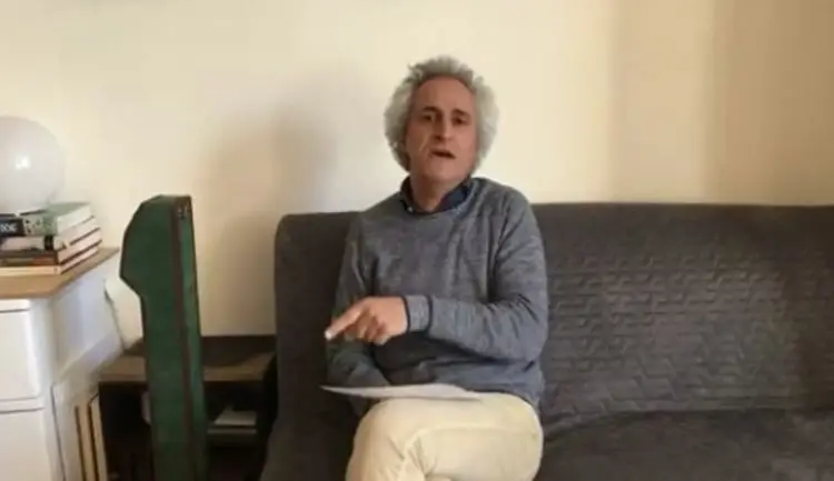(ویدئو) انتقاد تند محسن نامجو از شبکه منو تو: بتازید!