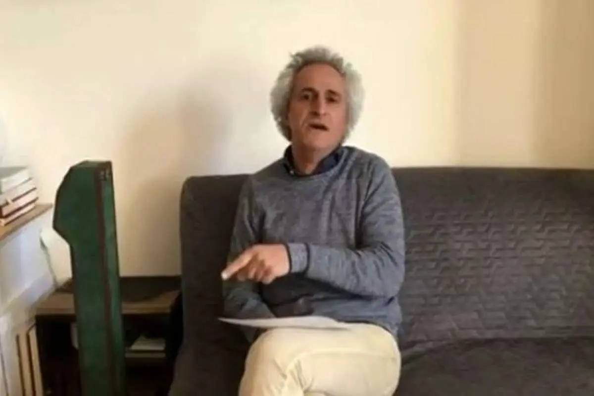 (ویدئو) انتقاد تند محسن نامجو از شبکه منو تو: بتازید!